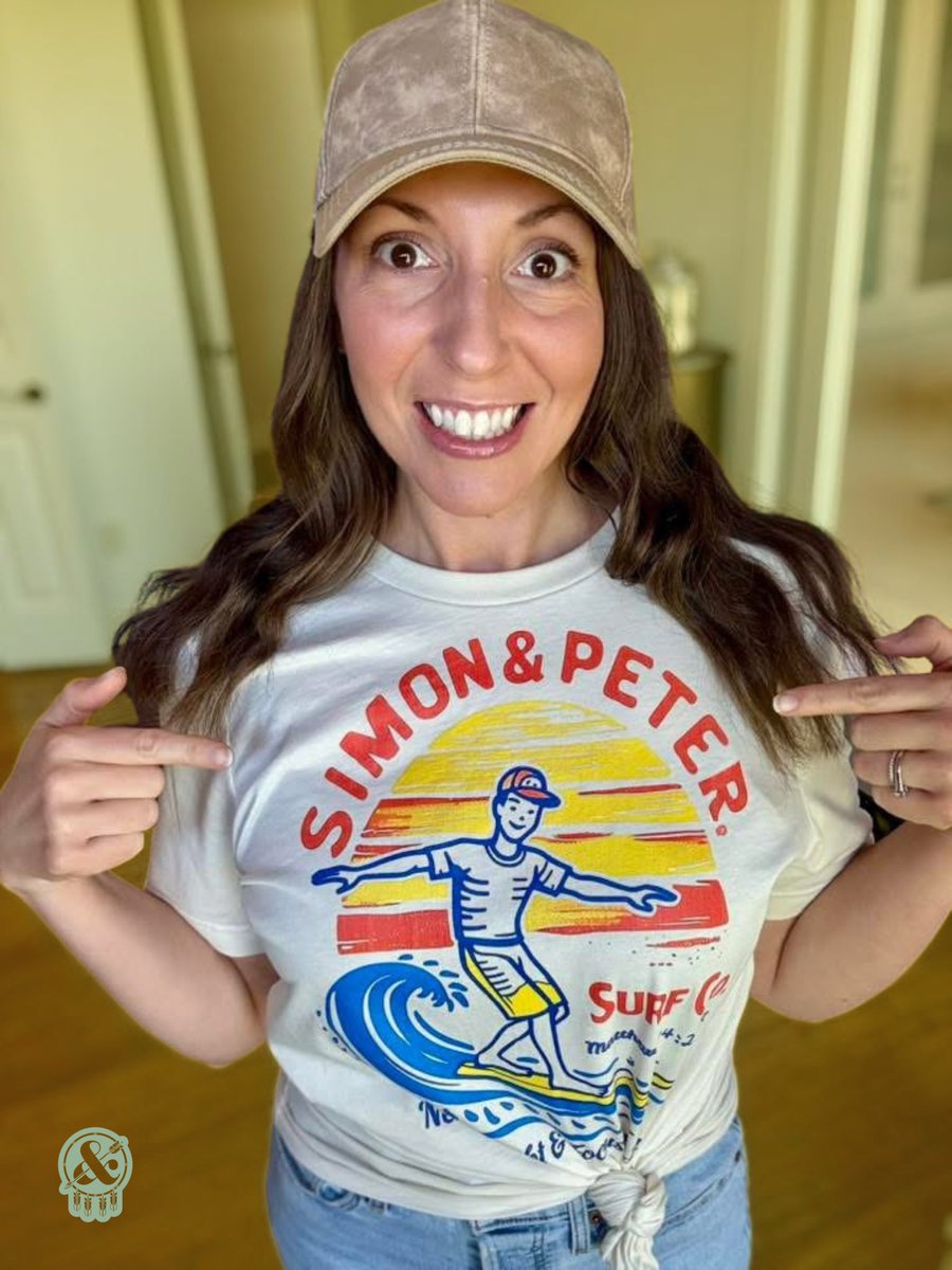 itsharveynicole's tweet photo. Simon &amp; Peter Surfing Company. It’s like walking on water! https://t.co/jNx5eve6VZ https://t.co/rvYoiKWUYI