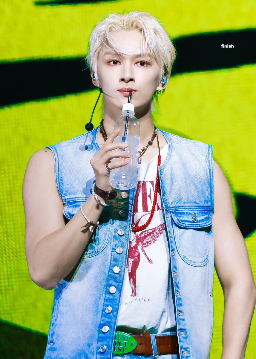 finish0610's tweet image. 250525
#준 #JUN #문준휘 #文俊辉 #세븐틴 #SEVENTEEN
