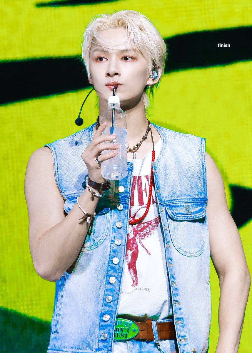 finish0610's tweet image. 250525
#준 #JUN #문준휘 #文俊辉 #세븐틴 #SEVENTEEN