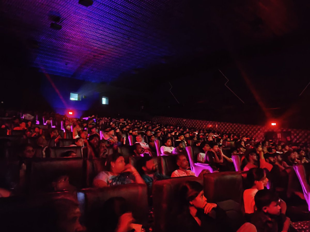 JayalaxmiPpm's tweet photo. #Maaman today eve show went 100% houseful with a heavy return audience.
60% female audience 💥🔥
Big thanks to @sooriofficial sir and team.
#Maaman A Prefect movie for summer. https://t.co/QUNhO8f3Ys
