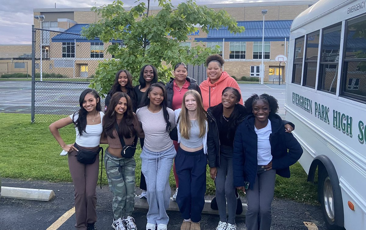 <a href="/EPCHSGirlsTrack/">EPCHSGirlsTrackField</a> IHSA State Results
4x200-7th-Thompson, Plunkett, Lane, Uwajeh 🏅
Shot-15th-J Pittman
Discus-35th-R Gustafson 
Triple Jump-30th-B Uwajeh 
100 H-15th-N Shakir
300 H-30th-N Shakir
800 Run-35th-N Mitchell 
4x400-33rd-Thompson, Plunkett, Lee, Lane 🐎 <a href="/EPCHSAthletics/">EPCHSAthletics</a>