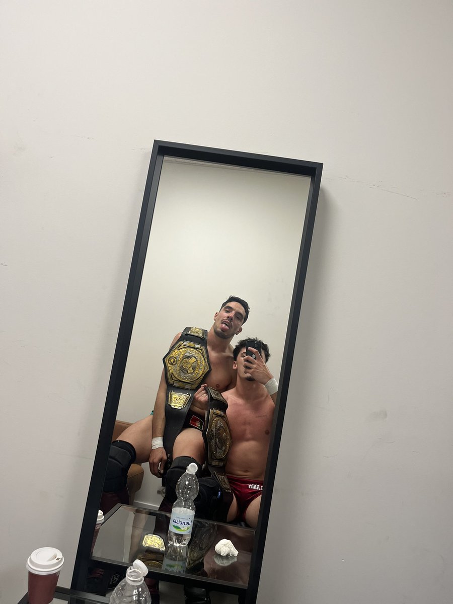 I told you this was gonna happen.

reis de espanha🤜👑👊