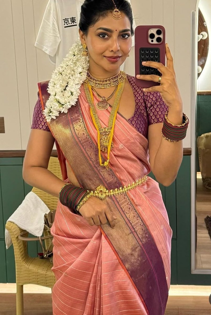 Kavya_ss tweet media