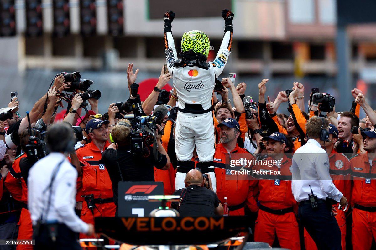 fourln1's tweet photo. AURA https://t.co/C2JaQtyeB0