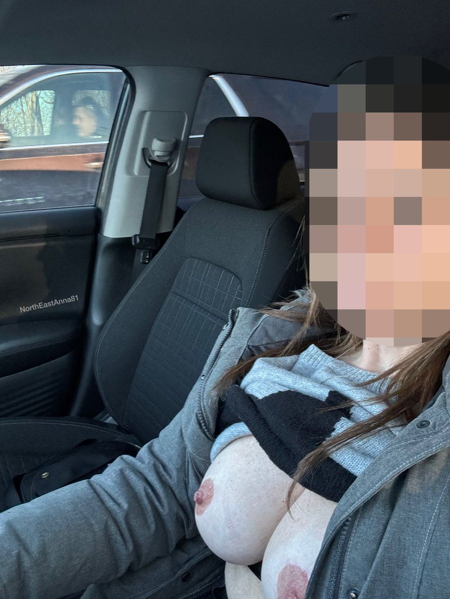 🚗New car flashing From <a href="/dam2424_f/">NorthEastAnna81</a>🚗

Yeah let everybody see those nice boobs

Please ❤️ &amp; RT 
More Flashing linktr.ee/flashing1

#exhibitionist #flashing #public #Exposure #carflash #carfun #FlashingFun