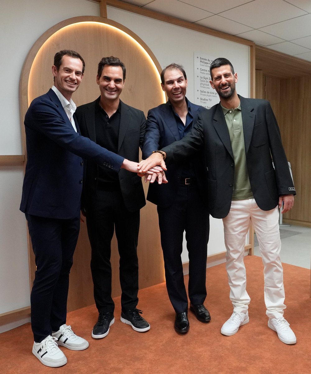Rafa Nadal, Roger Federer, Andy Murray, and Novak Djokovic 🦸🏻‍♂️🦸🏻‍♂️🦸🏻‍♂️🦸🏻‍♂️

Tennis’ very own Fantastic Four