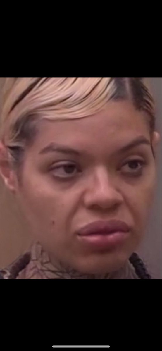 <a href="/TCxxSteph/">Steph♡</a> Cómo se atreven dios mío la boca chueca