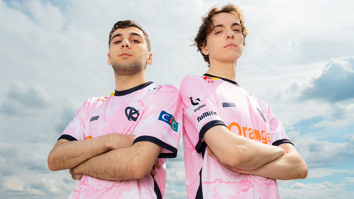 Fulllife_fr's tweet photo. Entrez dans la légende avec le drop @KarmineCorp Eternal 🤍

Découvrez notre Jersey, nos Sleeves, notre Jacket et notre Jogging Eternal, pensés dans une couleur inédite pour accompagner la KC tout au long des compétitions de cet été

Déjà dispo sur le shop : https://t.co/iZhnUBqj1K ☀️