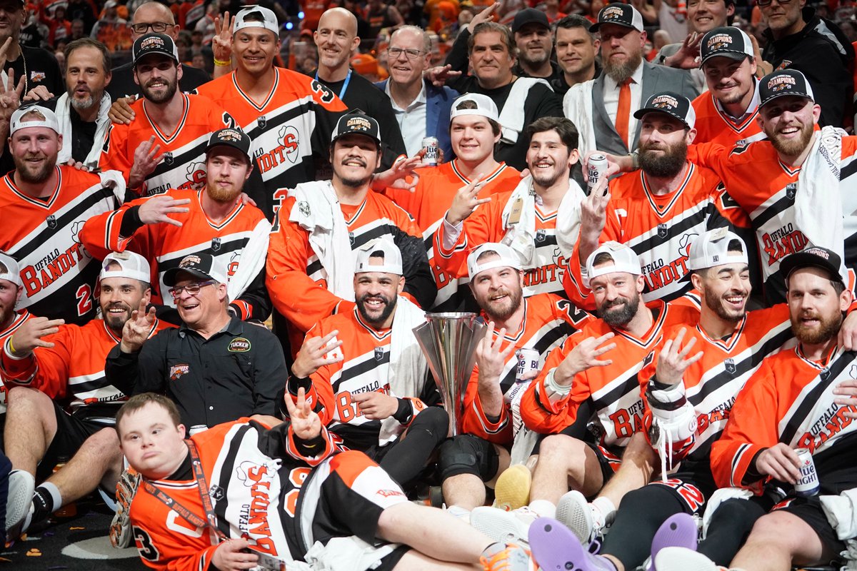 Harry Scull Jr (@hsjrphoto) on Twitter photo #Bandits Brett Swenson celebrates a threepeat! #Bandits Brett Swenson celebrates a threepeat!