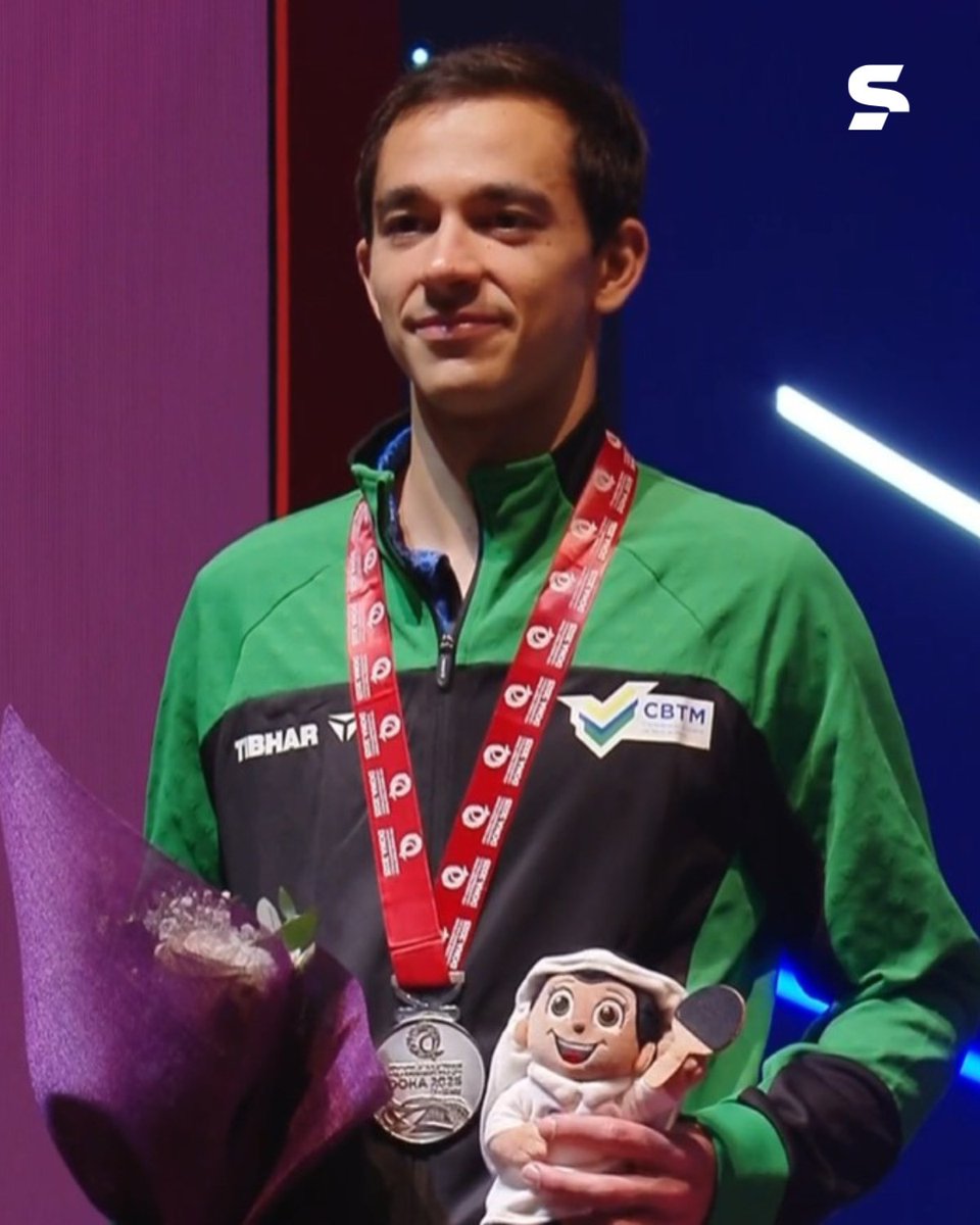 ORGULHO DO BRASIL! 👏🔥

No peito de Hugo Calderano brilha uma PRATA inédita! 🥈 O primeiro fora da Ásia ou Europa a chegar numa final de Mundial no tênis de mesa! HISTÓRICO! 🇧🇷🏓

#TenisDeMesaNoSportv #TenisDeMesa #HugoCalderano #Brasil #Prata