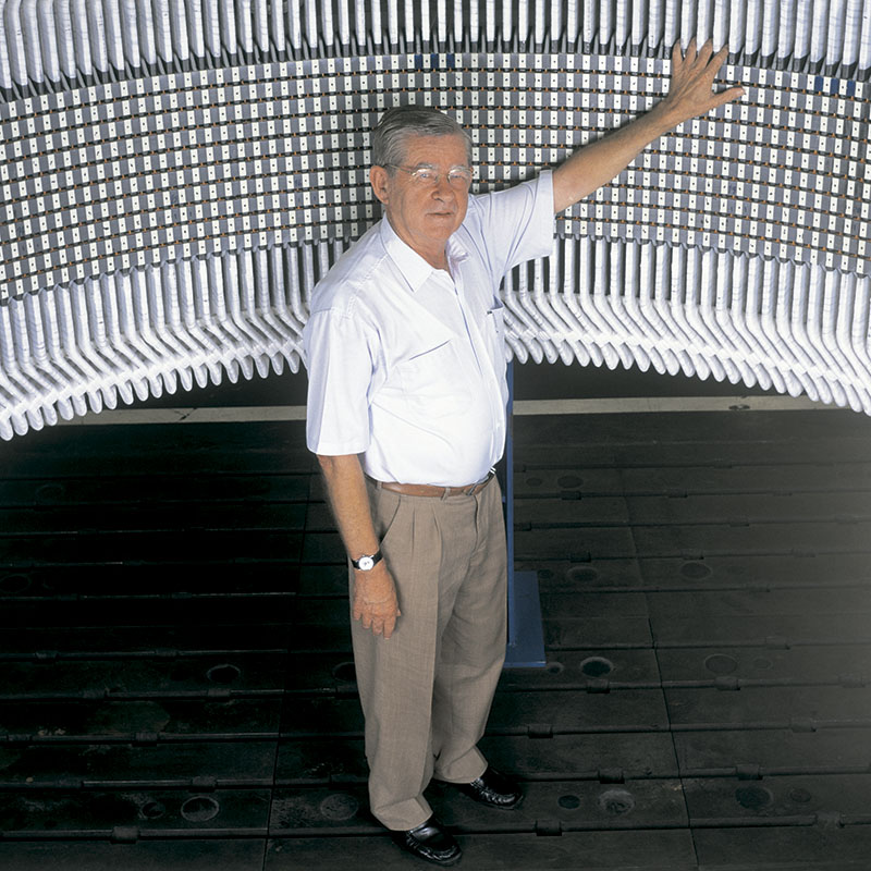 CuriosoMercado's tweet photo. Alguém sabe o preço do relógio do seu Werner, o fundador da WEG?

Qual mensagem ele queria passar?

rs https://t.co/8rf2B3m91l