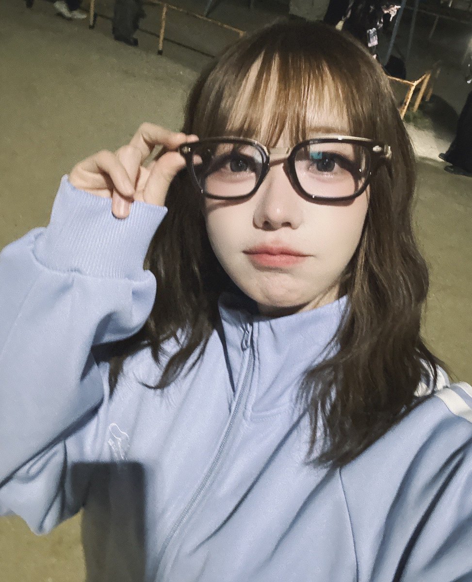 @Weekly_QWER: May,25,2025 Magenta naver fancafe post You worked hard today!! Did you enjoy the Osaka episode, the last of Busking Anywhere? I had a great time with the members at Siyeon playground I was happy that we played at the playground after filming was over!!🥹 hehe Now the four…