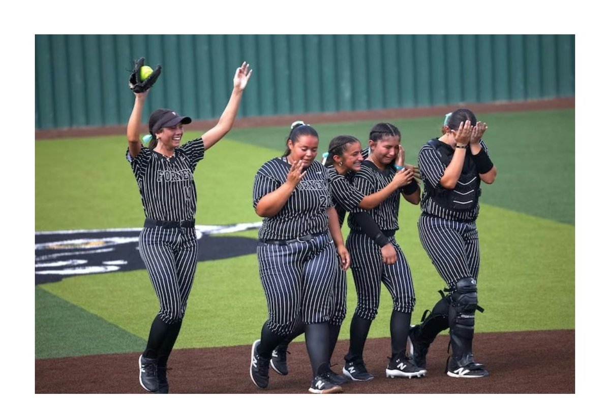 Emily (Emmie) Santos tweet media