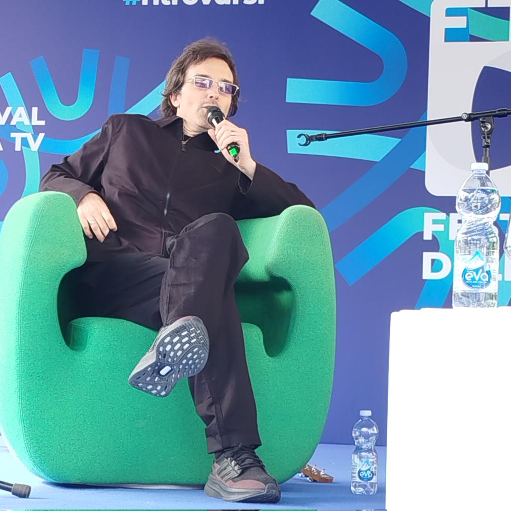 Diodato al #FestivaldellaTv: "Sono sempre stato un attivista dell'ottimismo. Nella mia ultima canzone esprimo la rabbia che provo nel vedere tutto ciò che oggi sta accadendo intorno a noi"

#Diodato
