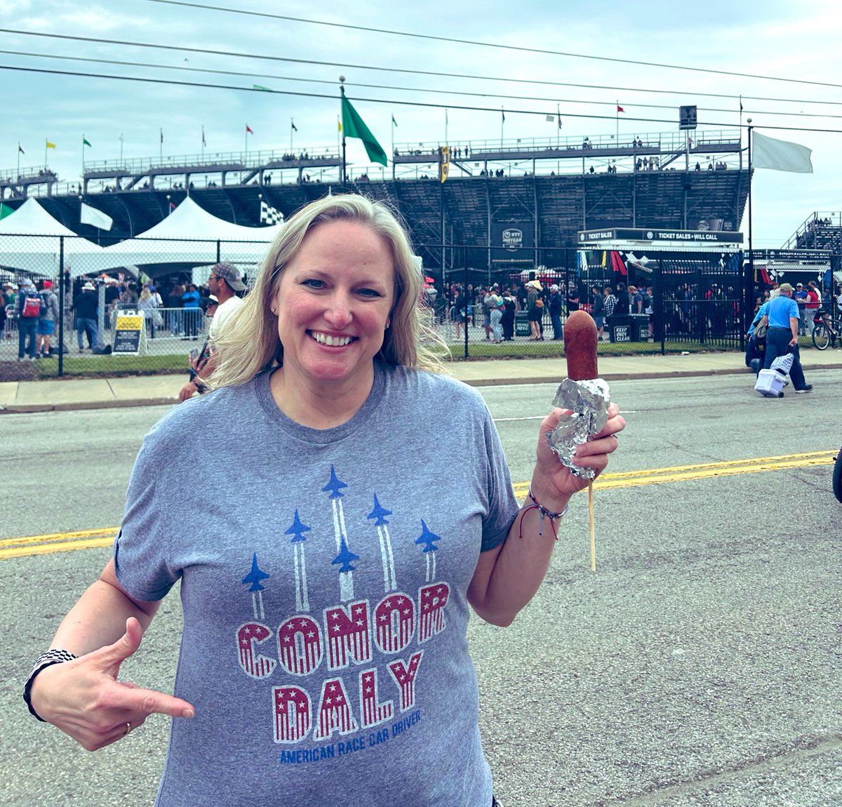 tsgabbard's tweet photo. Race Day 🏁 Birthday 🎂 Conor Day 🏎️ Corn dog at 10:30am! Can’t get much better than this 😁 @ConorDaly22 @IMS https://t.co/tYzX8Xa3av
