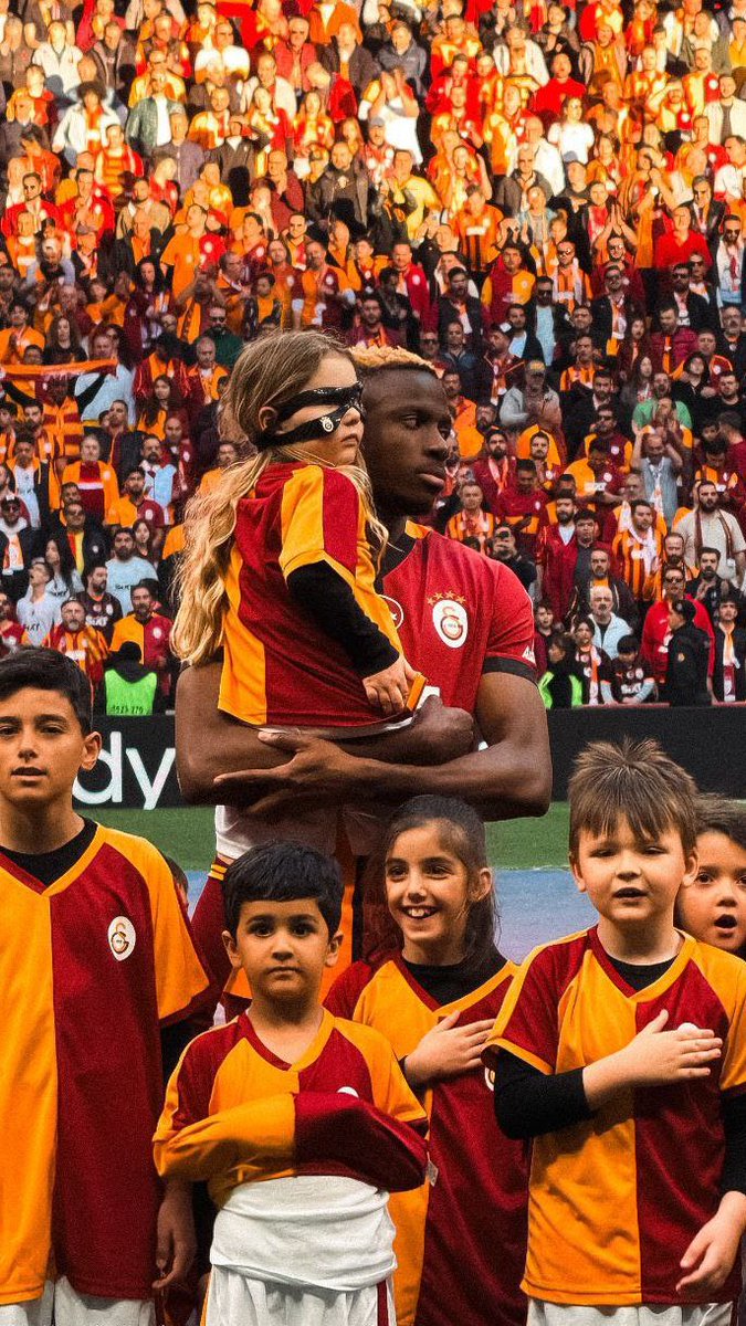 KAL KAL KAL KAL BİZİMLE... 💛❤️
<a href="/victorosimhen9/">Victor Osimhen</a> 
#StayWithUsOsimhen