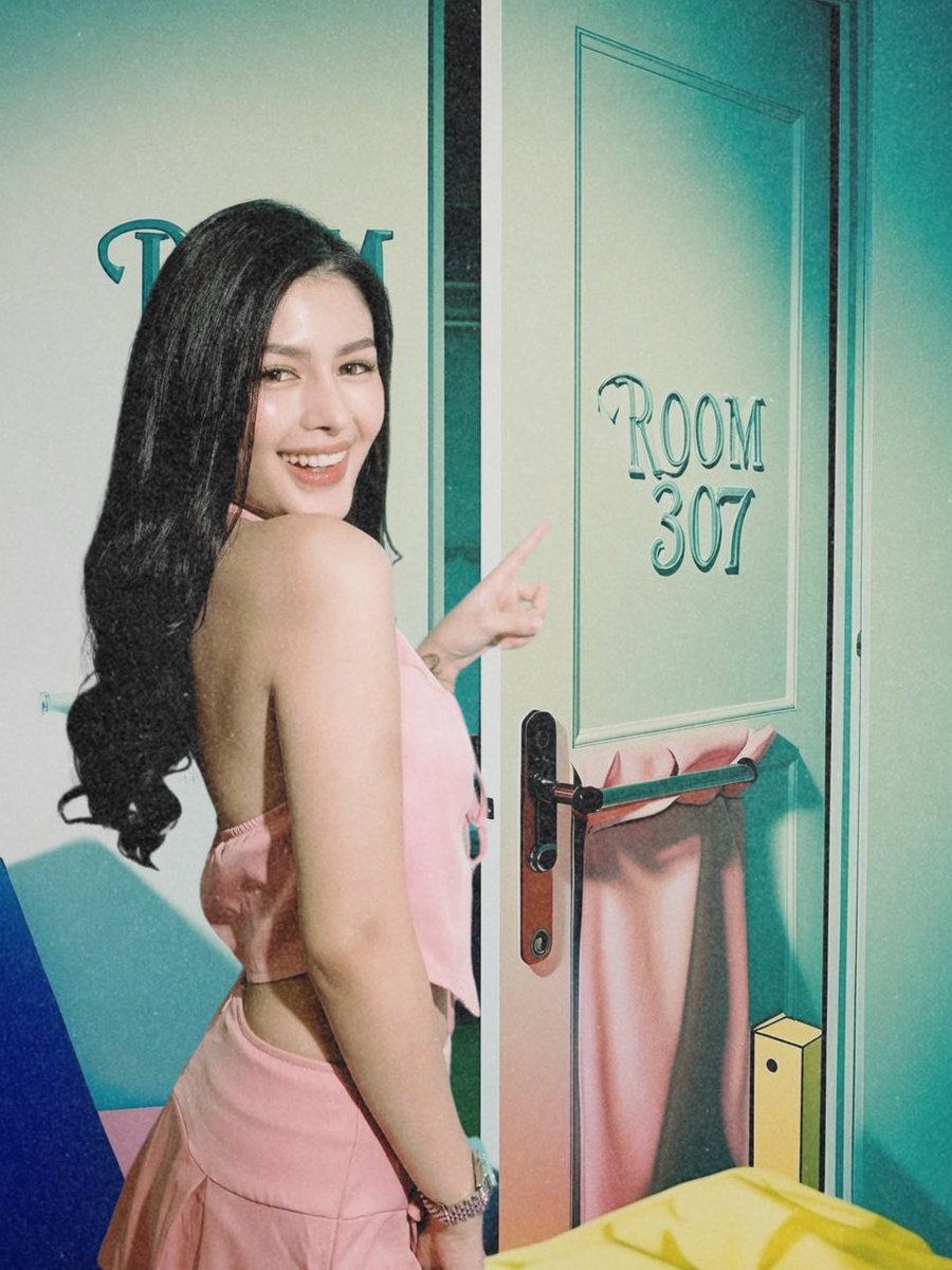httpasirae's tweet photo. — Room 307 💌

an az-centric college au wherein a runaway girl moves into an exclusive dorm and ends up rooming with six campus legends.

1 dorm. 6 boys. 1 girl. 1 secret that could ruin everything.

tags: #azmartinez #azralph #azbrent #azmilio #micz #azver #azwill https://t.co/sXEYdXkIbD