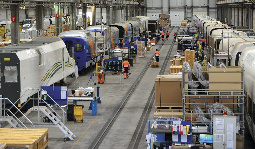 A French manufacturers' federation is complaining about the sometimes excessive demands made by certain operators in their specifications. But an analysis nuances the responsibilities of some and others. Read it here 
👉 mediarail.wordpress.com/rail-europe-ne… #Railways <a href="/keithbarrow80/">Keith Barrow</a>  #Europe