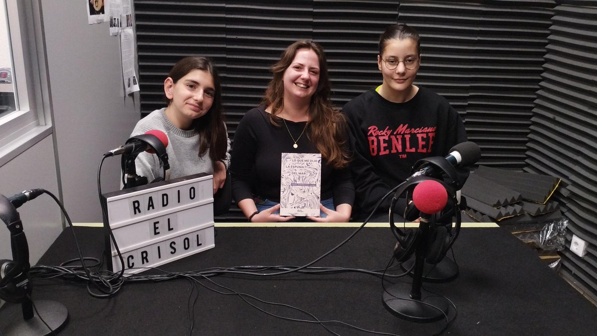 Gozón en Femenino, el programa feminista de REC, entrevista a Itsaso, poeta y antigua alumna del centro. Itsaso ha publicado un poemario que se presentará el 14 de junio en la biblioteca del IES de Luanco.
youtube.com/live/QAAV016lC…