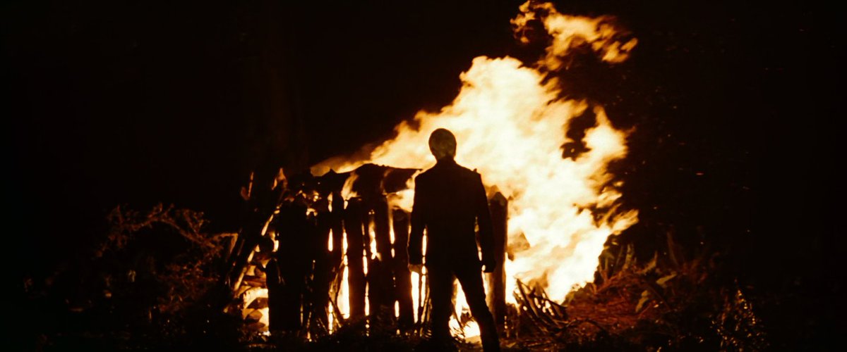 starwarstufff's tweet image. 42 years ago today, RETURN OF THE JEDI was released.