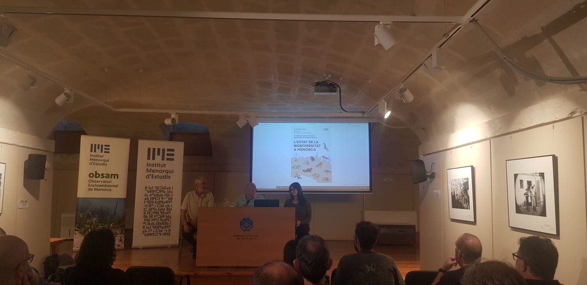SOM Menorca (@menorcasom) on Twitter photo L'ESTAT DE LA BIODIVERSITAT A MENORCA
🗓 Aquest cap de setmana s'ha celebrat les jornades de biodiversitat de Menorca a l'<a href="/ImeObsam/">IME OBSAM</a>, juntament amb <a href="/UIBuniversitat/">Universitat de les Illes Balears - UIB</a> i <a href="/ConsellMenorca/">Consell de Menorca</a>.
🐦 Òscar García-Febrero, president de la SOM va fer una presentació sobre l'avifauna menorquina. L'ESTAT DE LA BIODIVERSITAT A MENORCA
🗓 Aquest cap de setmana s'ha celebrat les jornades de biodiversitat de Menorca a l'<a href="/ImeObsam/">IME OBSAM</a>, juntament amb <a href="/UIBuniversitat/">Universitat de les Illes Balears - UIB</a> i <a href="/ConsellMenorca/">Consell de Menorca</a>.
🐦 Òscar García-Febrero, president de la SOM va fer una presentació sobre l'avifauna menorquina.