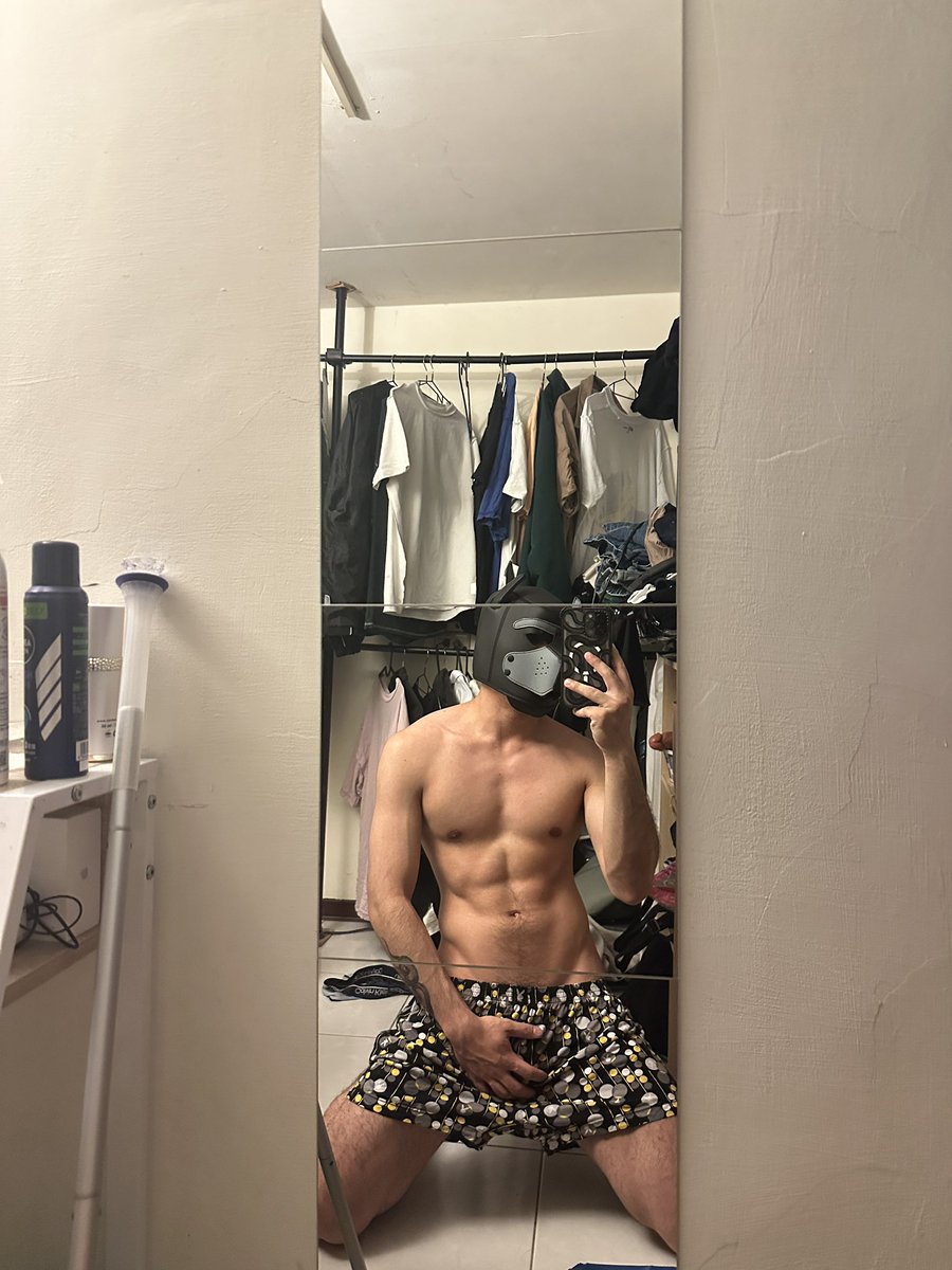 竟然有人送我這個狗狗面具 天啊 好羞恥 到底多想玩我 ？🥵💦 #狗 #色 #控射  #腹肌 #大屌 #毛控 #約 #付費 #包養