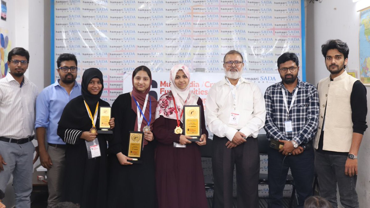 SADAA_Times's tweet image. ‘हमारी सदा ट्रस्ट’ के मल्टीमीडिया, क्रिएटिव समर कैंप का आखिरी दिन: बेहतरीन प्रदर्शन करने वाले स्टूडेंट्स हुए सम्मानित
sadaatimes.com/nation/multime…

#HamaariSadaTrust6DaySummerCamp #SummerCamp2025 #CreativeSummer #MultimediaCamp #CreativeFun #RSDC #HamaariSadaTrust #Sadaa #SadaaTimes