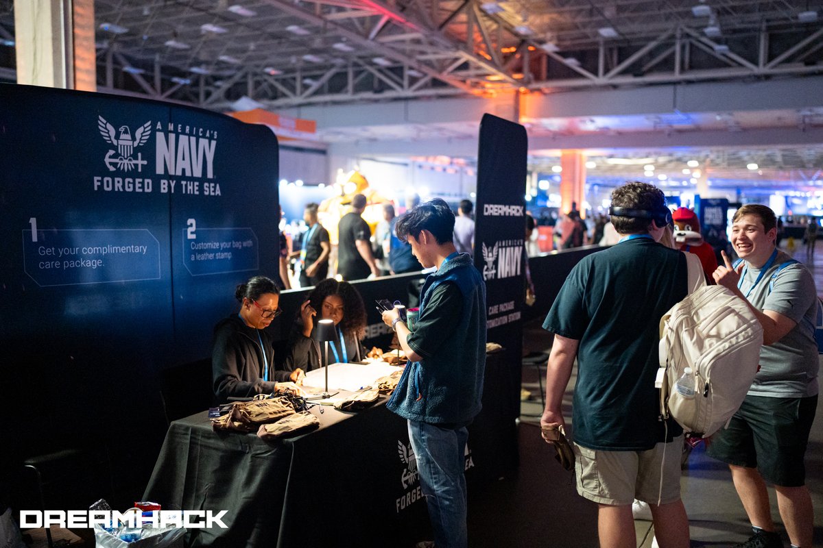 DreamHack North America (@dreamhackna) on Twitter photo BYOC gamers, don’t forget!
Make sure to grab your Care Package before the event finishes. Head on over to <a href="/AmericasNavy/">America's Navy</a>’s booth for yours!
#AmericasNavy #ForgedByTheSea #WePlayLouderTogether BYOC gamers, don’t forget!
Make sure to grab your Care Package before the event finishes. Head on over to <a href="/AmericasNavy/">America's Navy</a>’s booth for yours!
#AmericasNavy #ForgedByTheSea #WePlayLouderTogether