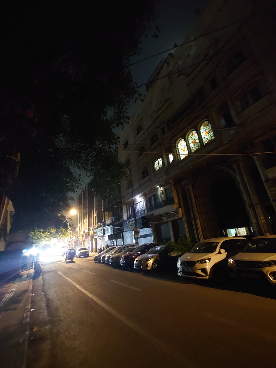 improved040's tweet photo. It's been more then 2 month street lights are not working in karolbagh bank street,New Delhi near Mohini Art Jewellery &amp; p.c jewellers,if some mishappening happend who will be responsible?
@bsesdelhi @BJP4Delhi #Trending https://t.co/OFOAjxlRQ3