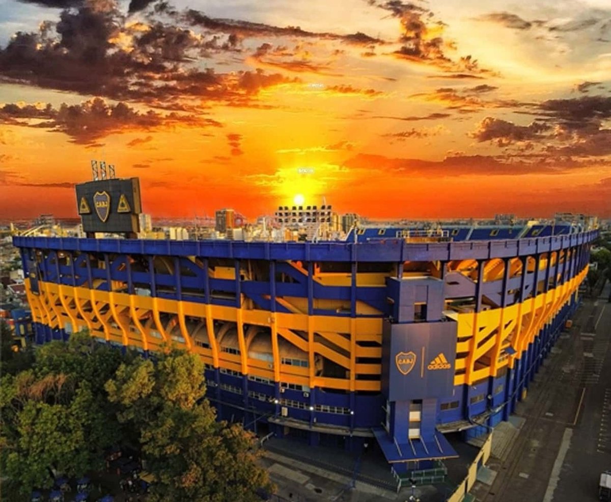 mmendiguren's tweet image. FELICES 85 AÑOS AL TEMPLO DEL FÚTBOL MUNDIAL 💙💛💙

Feliz dia al estadio mas mítico de la historia.

Esperemos la ampliacion para cumplir el sueño de todos los socios e hinchas y terminar con este filtro injusto y excluyente. 

#Bombonera 
#BocaJuniors