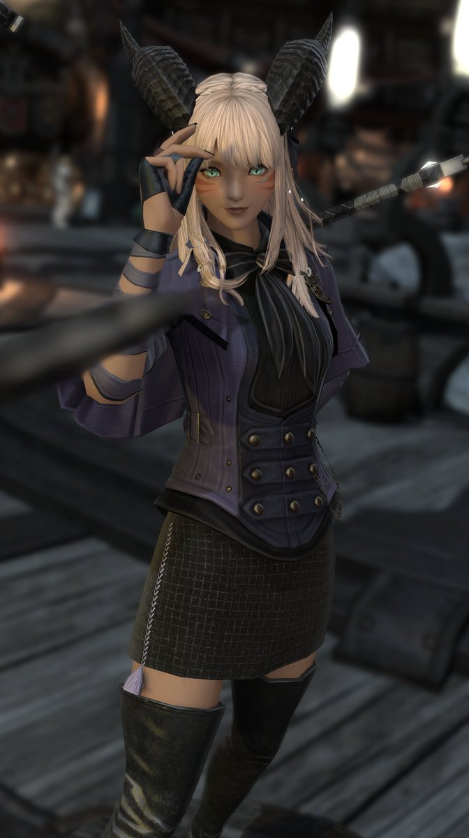 Vanilla screenie, because she's cute 💜 Glam I made for a pvp event ☺️