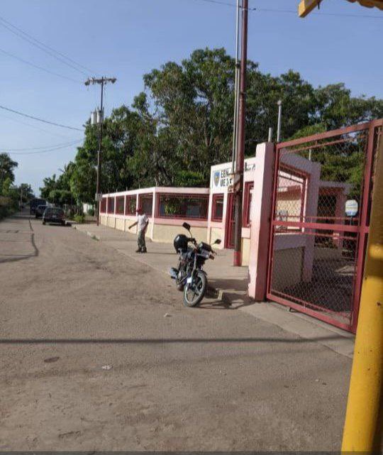 📍Así se encuentran los centros de votación en nuestro estado #Zulia

Los zulianos NO obedecimos al llamado de la farsa electoral del 25M. Nosotros votamos el 28J y haremos prevalecer la verdad.

#YoNoObedezco
#YoVotéEl28J