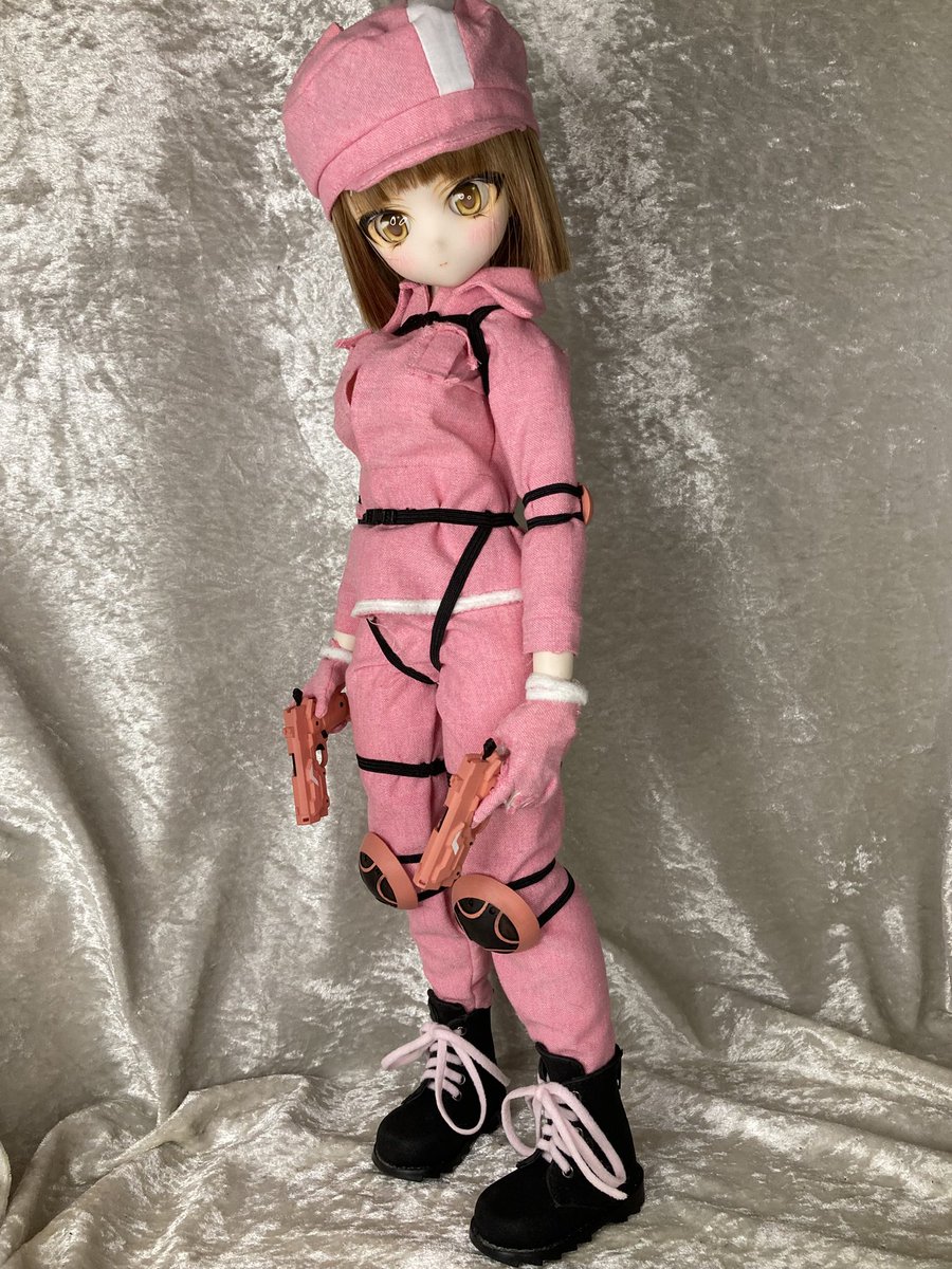 レンちゃんの誕生日から1ヶ月以上経ちましたが、衣装がまだ未完成です。
後1ヶ月ぐらい掛かるかな？
レンちゃんもう少し待っていてね。