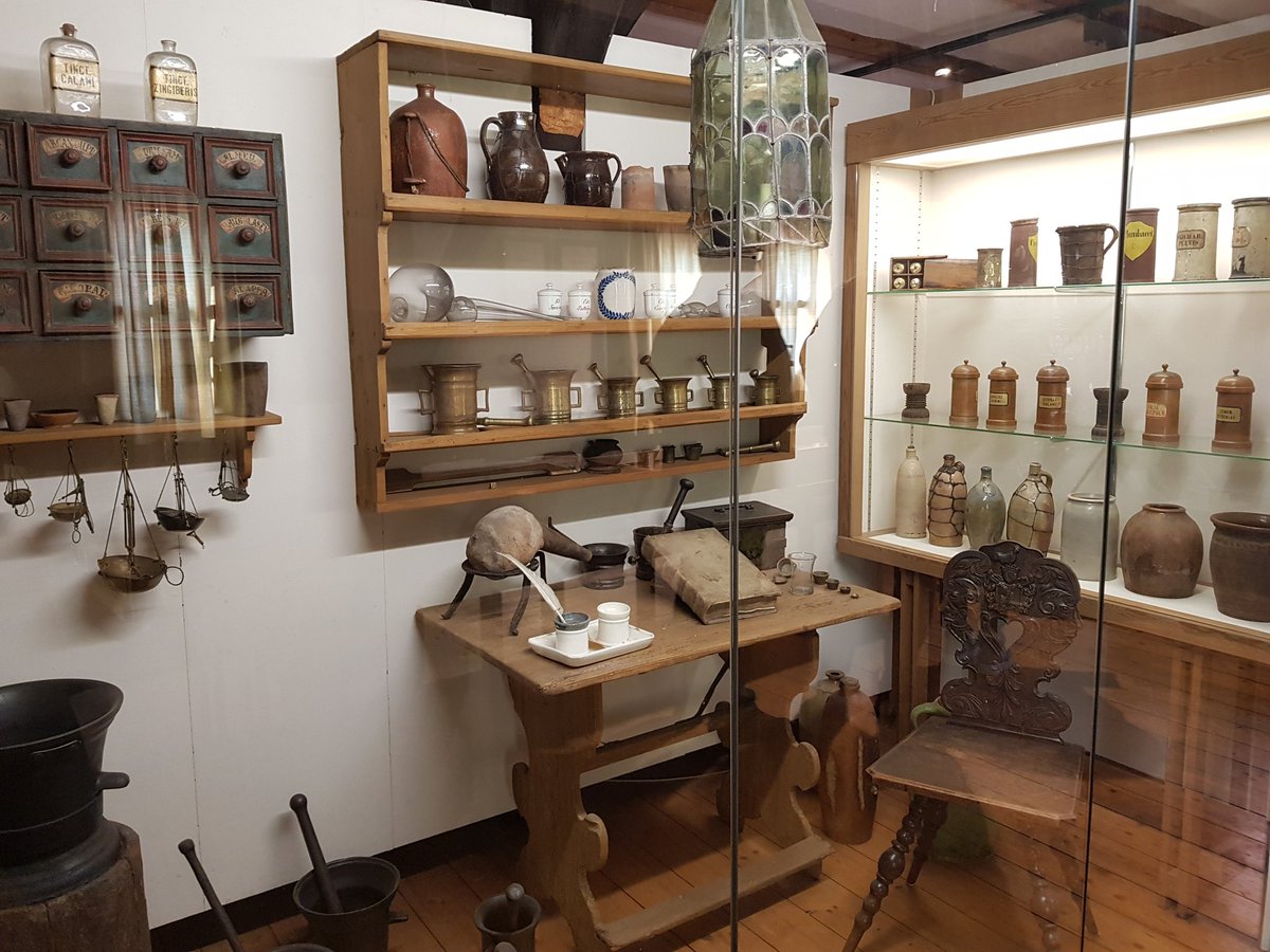 Vorgestern waren wir zu Gast im Reichsstadtmuseum im Ochsenhof in Bad Windsheim. Herzlichen Dank an das Team vom Historischen Verein Bad Windsheim e.V. für die interessante Führung! 👏 #Exkursion #Museum #MuseenEntdecken #Franken #VisitFranconia