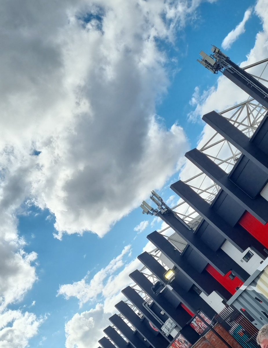 Emma Keeling tweet media