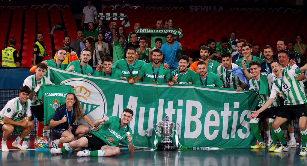 PB MultiBetis 💚👨‍👩‍👧‍👦 tweet media