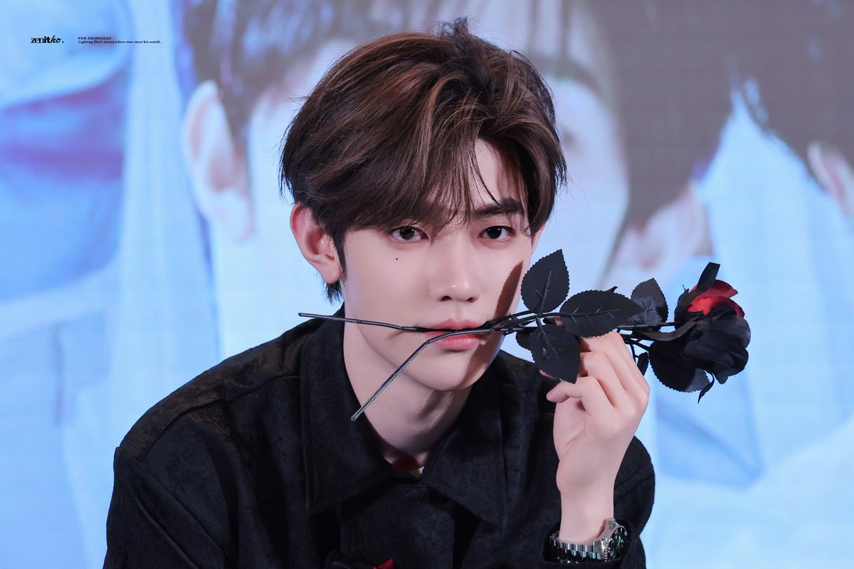 ZENITHO_725's tweet image. 250525

🌹🎻

#장하오 #章昊 #ジャンハオ #ZHANGHAO #ZEROBASEONE #제로베이스원 #ZB1