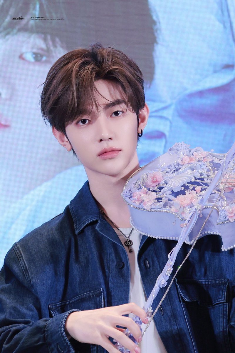 ZENITHO_725's tweet image. 250525

🌹🎻

#장하오 #章昊 #ジャンハオ #ZHANGHAO #ZEROBASEONE #제로베이스원 #ZB1