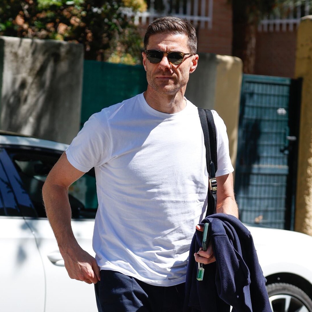 🚨 Xabi Alonso has arrived in Madrid.