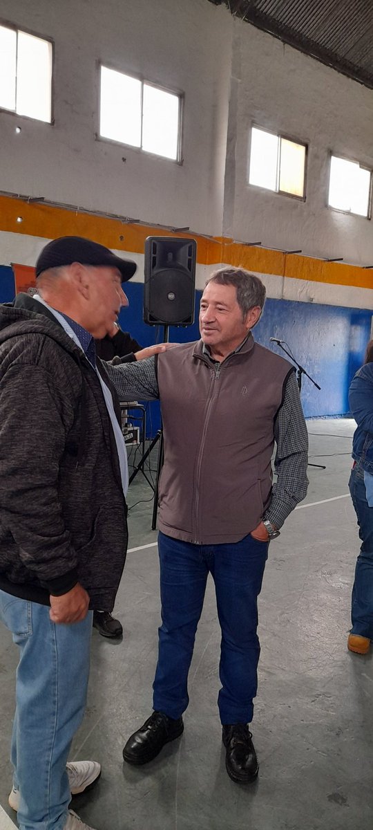 🇦🇷🇦🇷25 DE MAYO🇦🇷 ¡ VIVA LA PATRIA! 🇦🇷💙🕊
Gracias a Juan Conté <a href="/consejocilho/">Consejo Instituciones Los Hornos</a> por la invitación al acto Patrio que llevaron a cabo hoy en el Club Olimpia de nuestro querido Barrio Los Hornos.

#25DeMayo🇦🇷 #Argentina #VIVALAPATRIA🇦🇷 #25deMayo