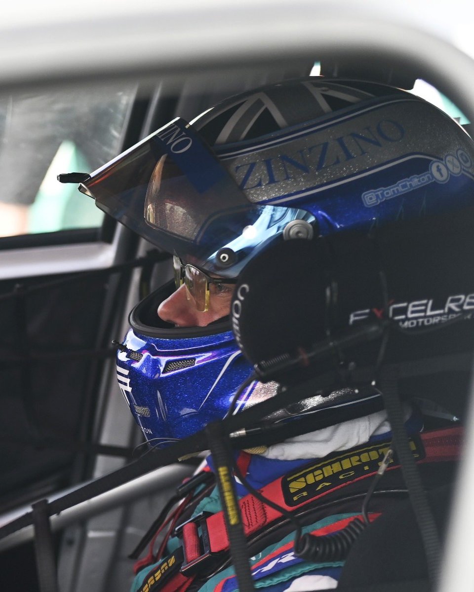 VertuMotors's tweet image. It’s been a good day so far - on to Race Three with @TomChilton_ ➡️🏁
@Excelr8M #Snetterton #EXCELR8 #BTCC #TeamVERTU #Vertu