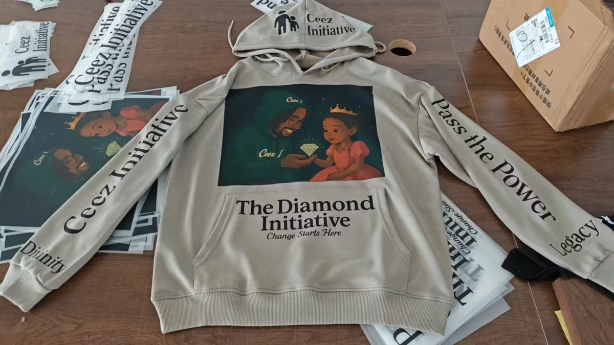 Ceez_Initiative's tweet photo. PRODUCTION FINISHED 🚨
Father’s Day drop is here.
The Fabric of Fatherhood — love meets luxury.
$40 | Sizes S–4XL
Order via CashApp: $Ceezo23
Ships 1st week of June
Wear the legacy.💎
#TheDiamondInitiative #LegacyWear #FathersDayDrop https://t.co/kcZD90ajtP