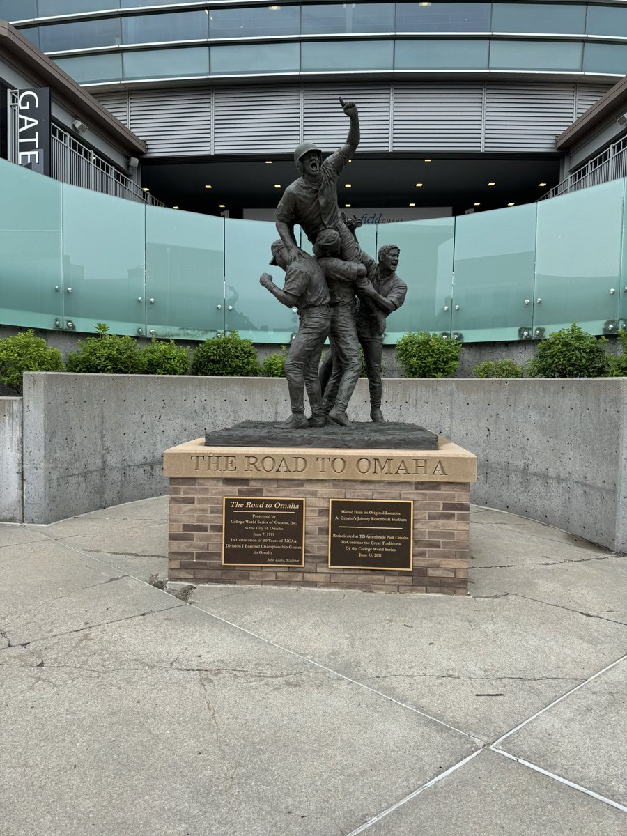 GenZHusker tweet media