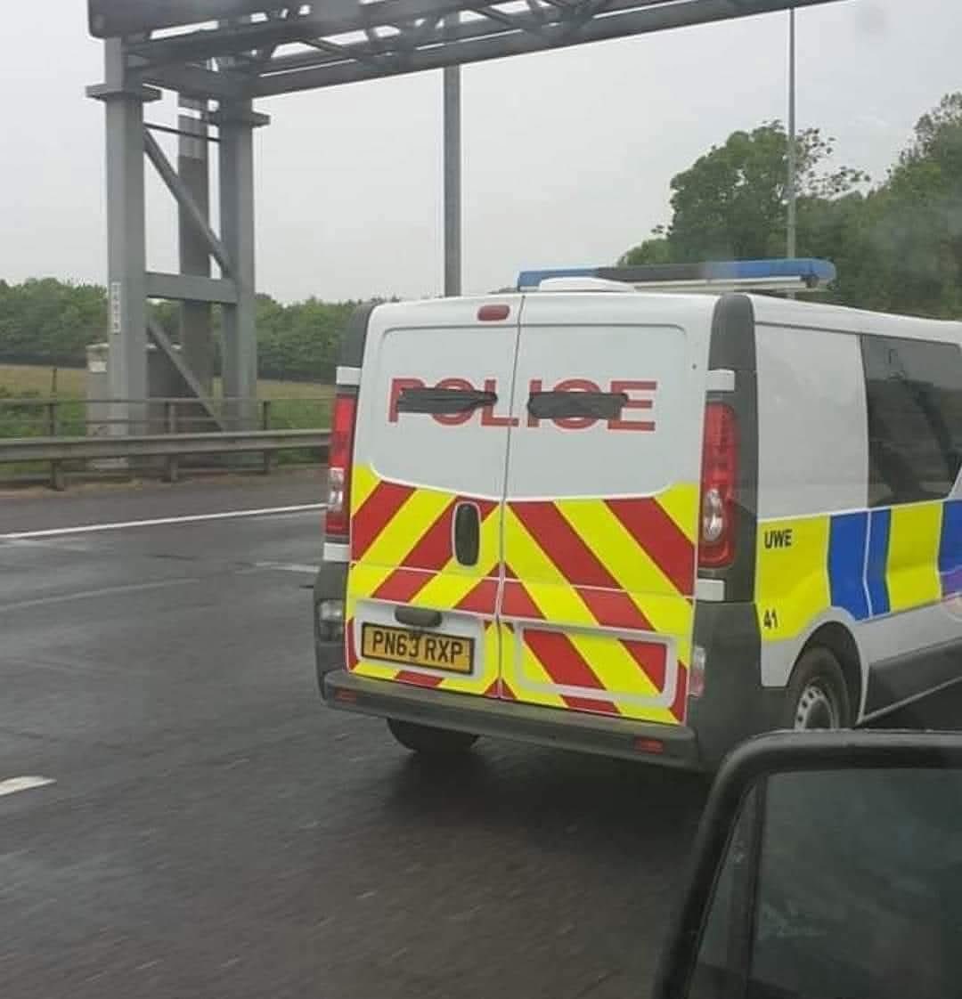 Worst undercover police van ever.