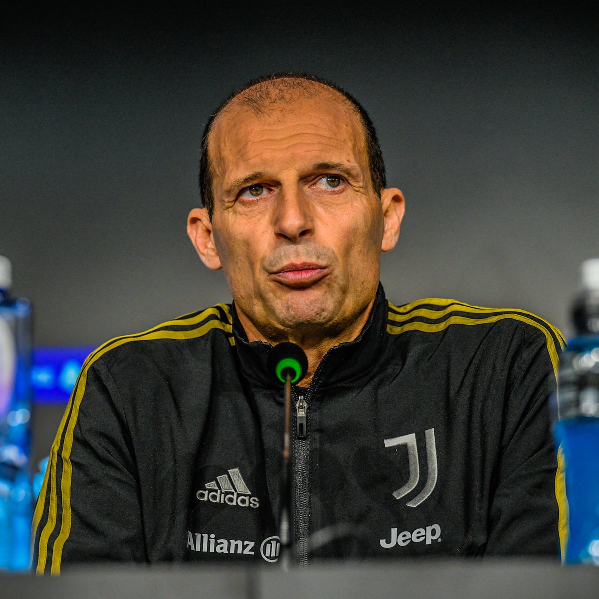 EuroFoot (@eurofootcom) on Twitter photo ๐จ๐ต ๐๐๐๐๐๐๐๐ | Antonio Conte and Napoli could part ways! โ๏ธ๐
Napoli's main target for a replacement is Massimiliano Allegri, reports <a href="/DiMarzio/">Gianluca Di Marzio</a>. ๐จ๐ต ๐๐๐๐๐๐๐๐ | Antonio Conte and Napoli could part ways! โ๏ธ๐
Napoli's main target for a replacement is Massimiliano Allegri, reports <a href="/DiMarzio/">Gianluca Di Marzio</a>.