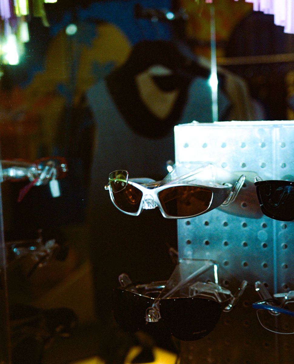 BluBlocker tweet media