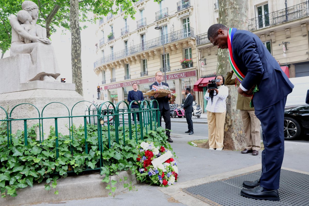 NathiMthethwaSA's tweet photo. At Place Dulcie September Memorial Square (75010 Paris), the Deputy President laid a wreath in solemn remembrance of her life and legacy. Assassinated on 29 March 1988, Dulcie remains a symbol of courage, justice, and unwavering commitment to freedom.

#SAinFrance https://t.co/YdZ2ibYKSS