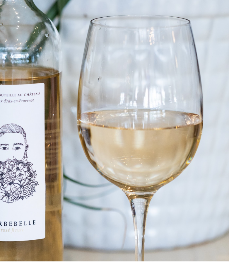 thelocalnaples's tweet image. 🍷 It's National Wine Day, and what better way to toast than with a glass of your favorite vino at The Local! ✨ 

#AlwaysLocal #AlwaysFresh #thelocalnaples #inthe239 #naplesfoodie #foodblogger #naplesfl #naplesflorida #NationalWineDay #WineDay