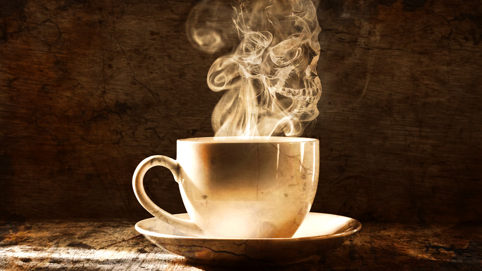 <a href="/salvadorfrausto/">Salvador Frausto</a> <a href="/estedavid/">Esteban David Rodríguez</a> <a href="/archiveroexp/">Archivero</a> Este no es un club suicida ni espiritista. Sin velas, sin rezos. Desconocidos se reúnen a hablar de lo que rara vez se dice en voz alta. 

Entre la voluntad anticipada y la eutanasia, ¿por qué necesitamos hablar –y pronto– de la muerte en el #DeathCafé?

Una historia que trae