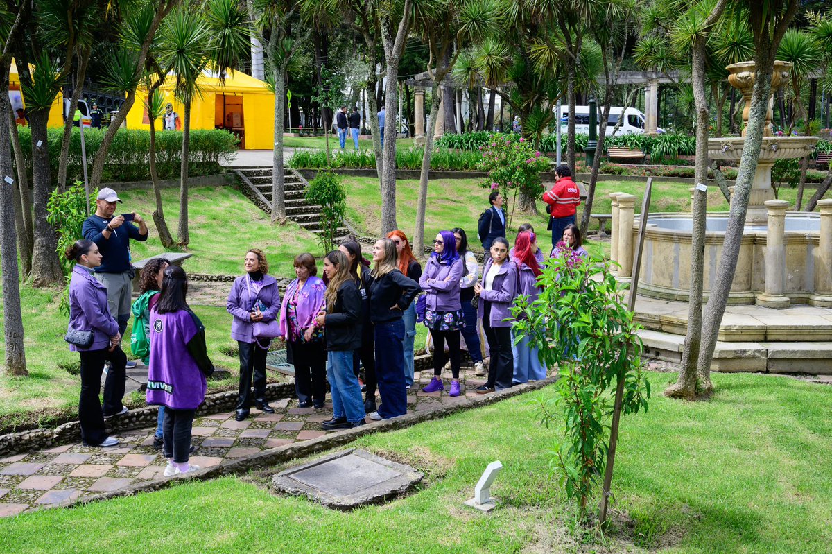 Alcaldía de Bogotá (@bogota) on Twitter photo 📍Parque Nacional de Bogotá
#AEstaHora el alcalde <a href="/CarlosFGalan/">Carlos F. Galán</a> lidera y acompaña la instalación del Jardín de la Memoria “No es hora de callar”, una medida de reparación simbólica ordenada por la <a href="/CorteIDH/">Corte Interamericana de Derechos Humanos</a> en el caso Jineth Bedoya. 📍Parque Nacional de Bogotá
#AEstaHora el alcalde <a href="/CarlosFGalan/">Carlos F. Galán</a> lidera y acompaña la instalación del Jardín de la Memoria “No es hora de callar”, una medida de reparación simbólica ordenada por la <a href="/CorteIDH/">Corte Interamericana de Derechos Humanos</a> en el caso Jineth Bedoya.